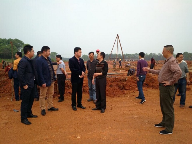 公司董事会及股东代表益阳兆丰农牧科技有限公司项目地考察