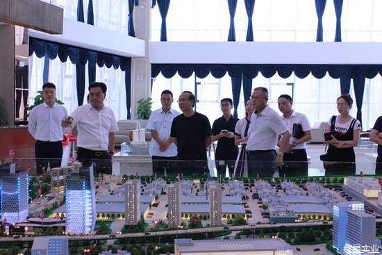 省市主流媒体齐聚 助力传播红星故事3.jpg